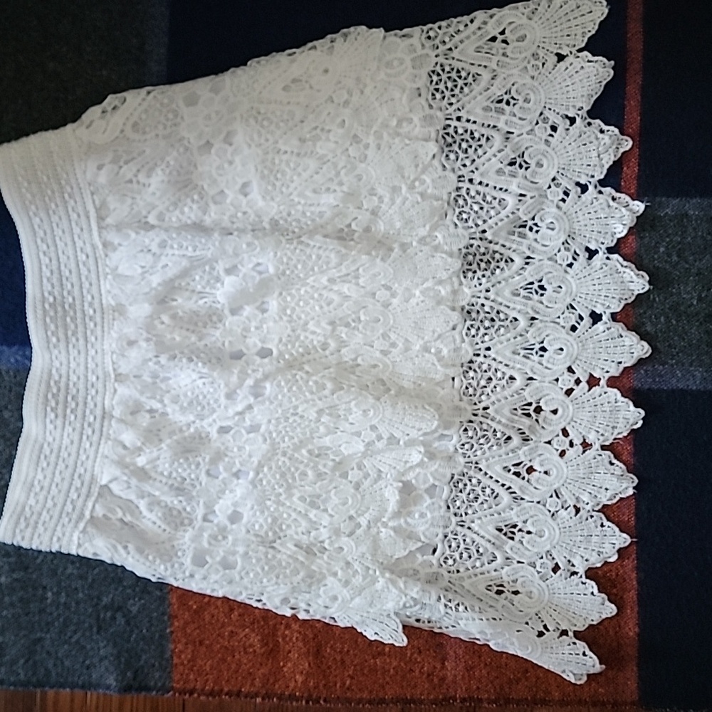 New White Lace Slip Mini Skirt - Picture 9 of 10